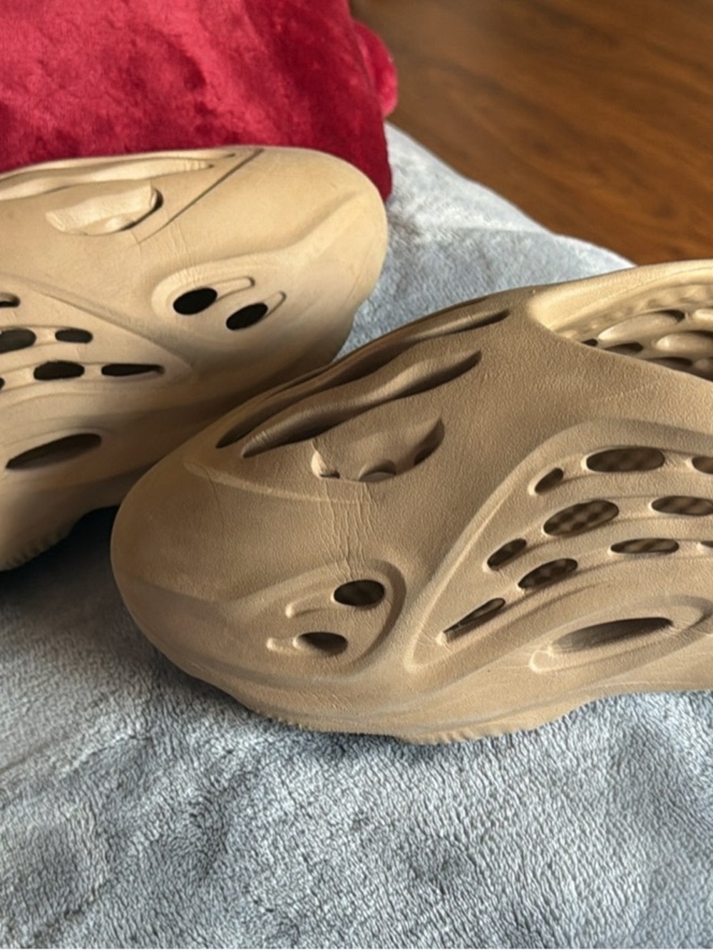 Yeezy Foam Runner Clog in Brown